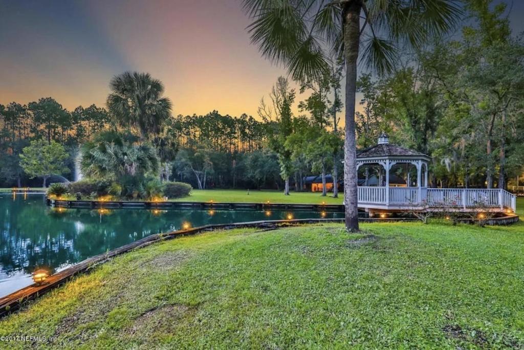 In The Woods At Emerald Lakes Estate Holiday home St. Augustine